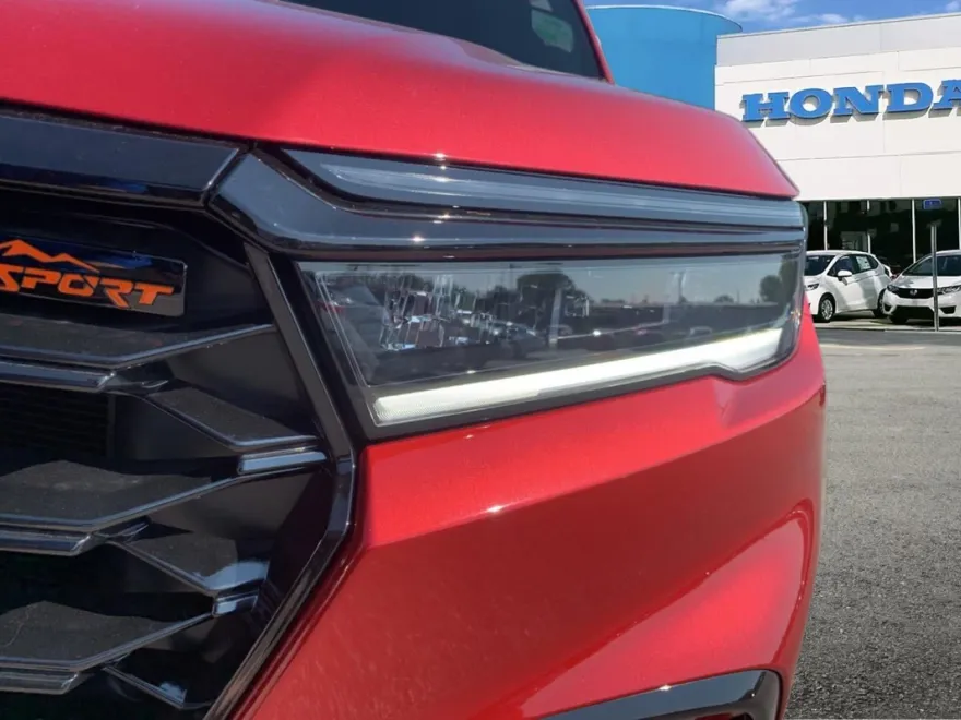 2025 Honda Pilot TrailSport photo 1