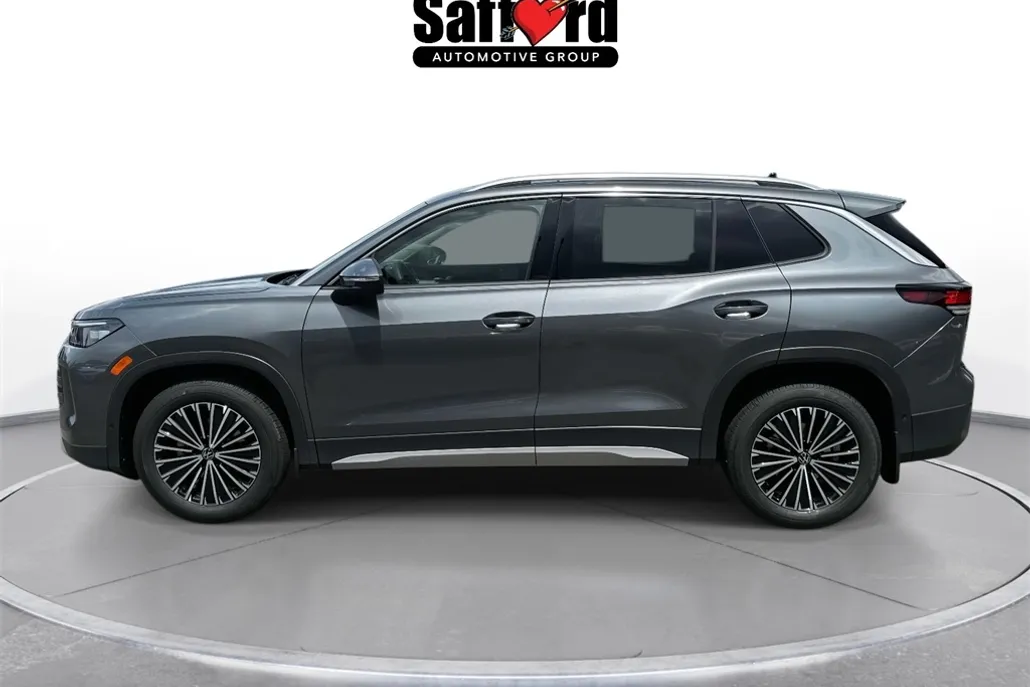 2025 Volkswagen Tiguan S photo 1