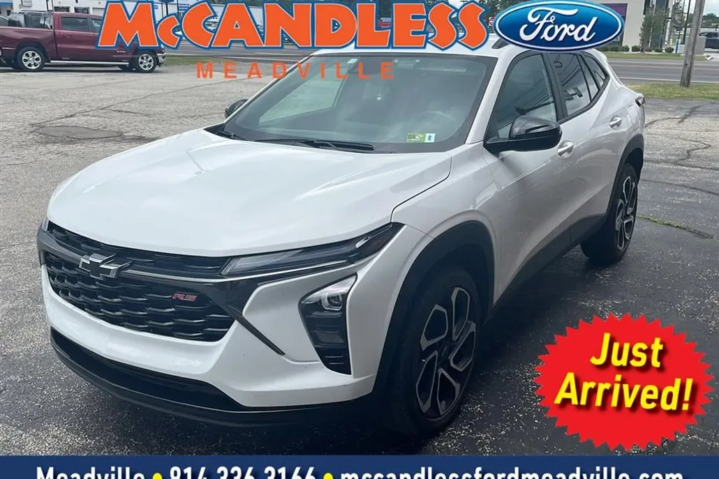 2025 Chevrolet Trax photo 1