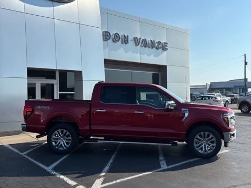 2025 Ford F-150 Lariat photo 1