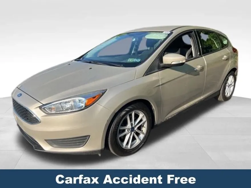 2017 Ford Focus SE photo 1
