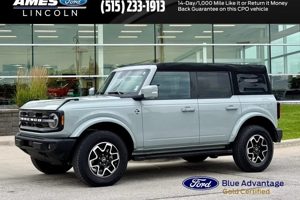 2024 Ford Bronco Outer Banks photo 1