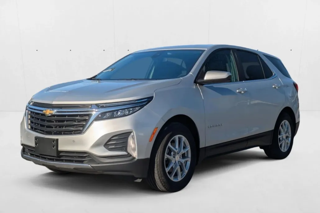 2022 Chevrolet Equinox LT photo 1