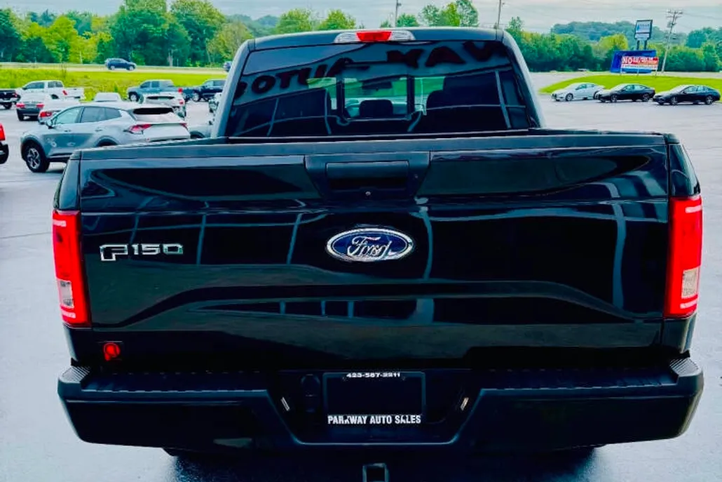 2017 Ford F-150 XL photo 1