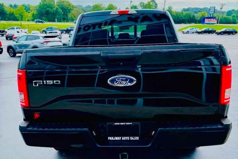 2017 Ford F-150 XL photo 1