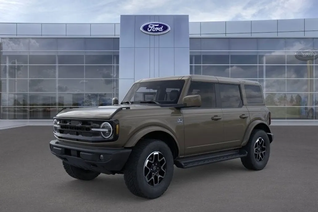 2025 Ford Bronco Outer Banks photo 1