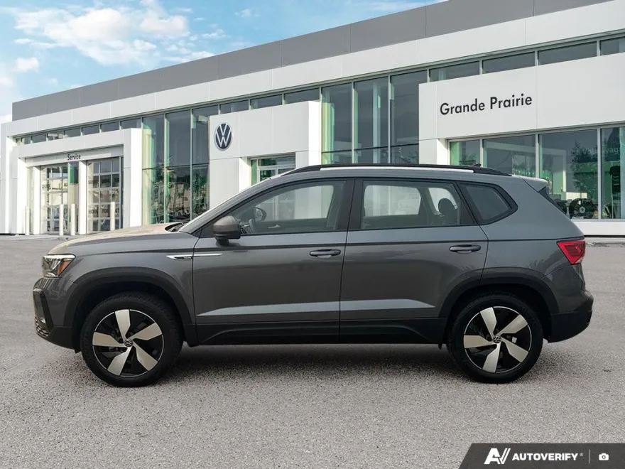 2023 Volkswagen Taos S photo 1