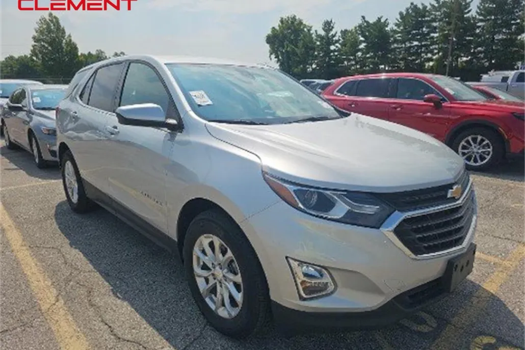 2020 Chevrolet Equinox LT photo 1