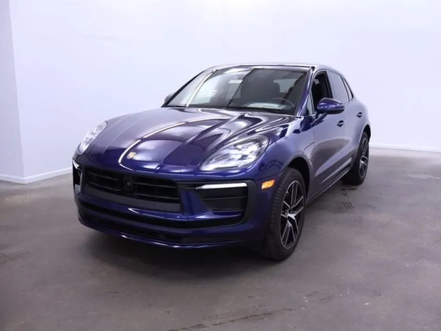 2023 Porsche Macan photo 1