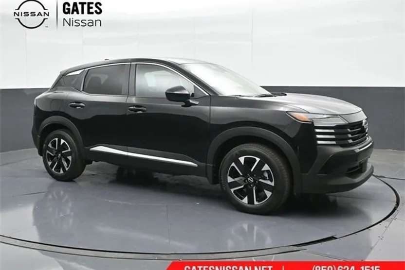 2025 Nissan Kicks SV photo 1