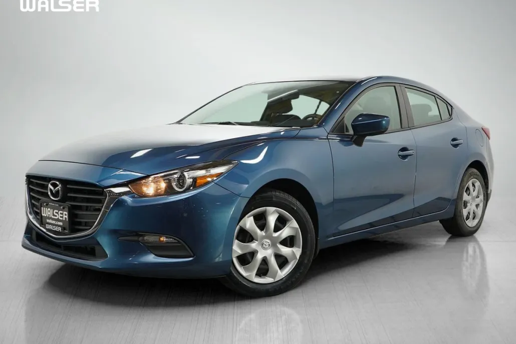 2018 Mazda Mazda3 Sport photo 1