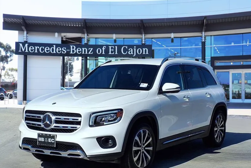 2023 Mercedes Benz GLB 250 photo 1