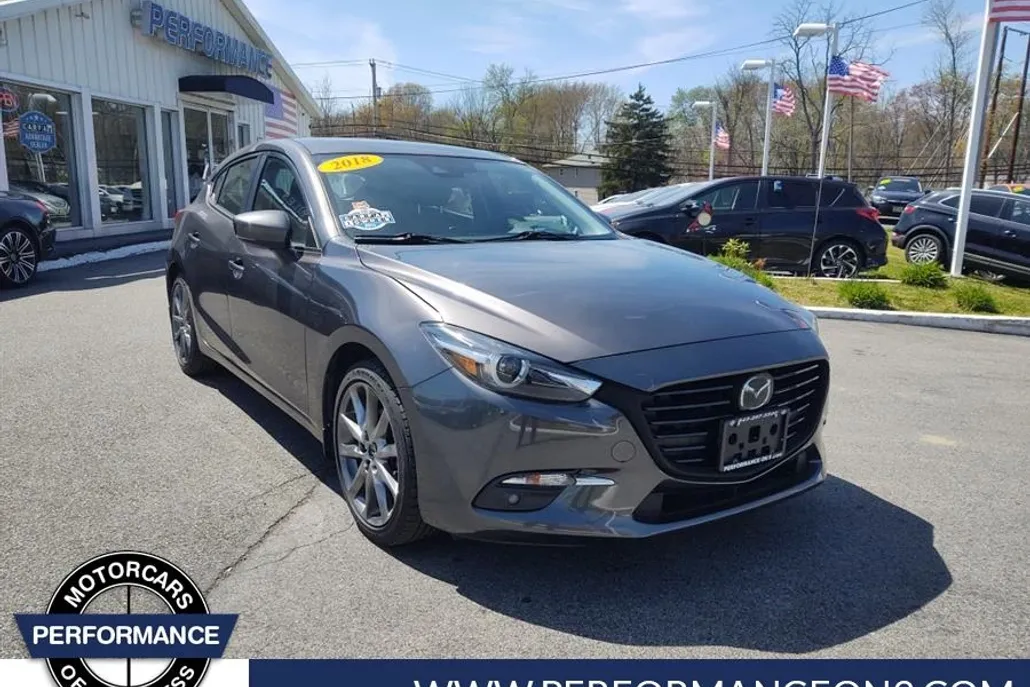 2018 Mazda Mazda3 Grand Touring photo 1
