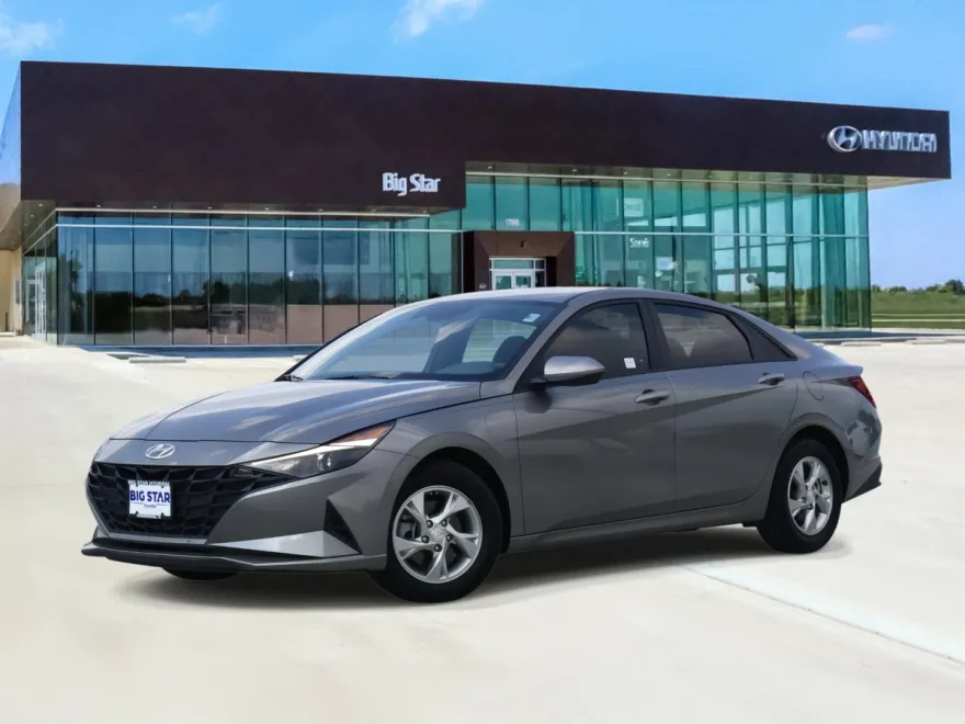 2023 Hyundai Elantra SE photo 1