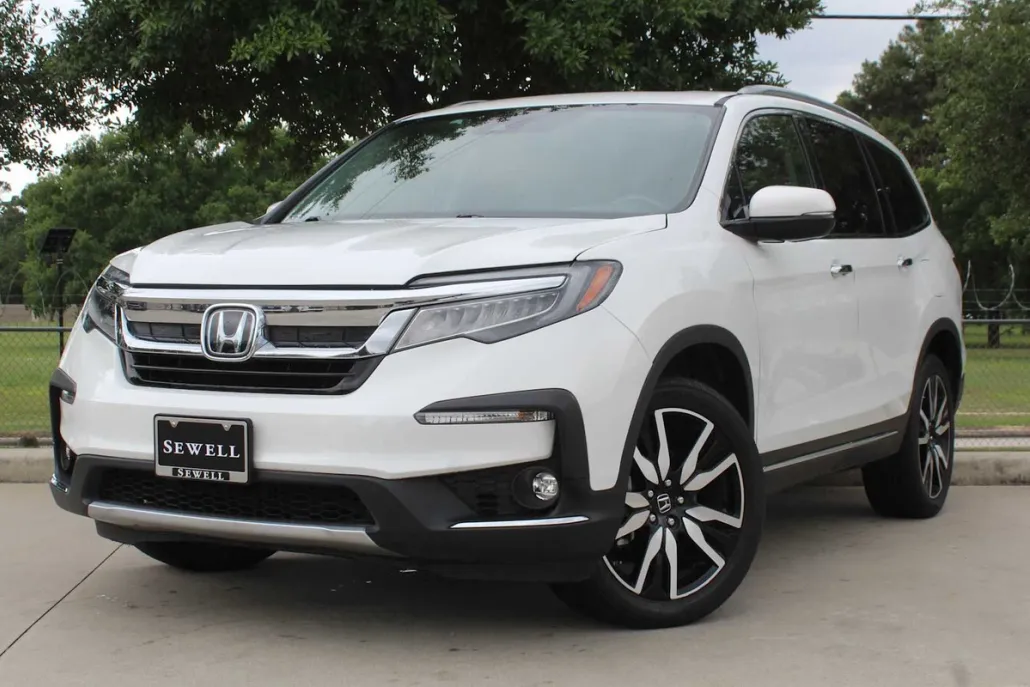 2021 Honda Pilot Touring photo 1