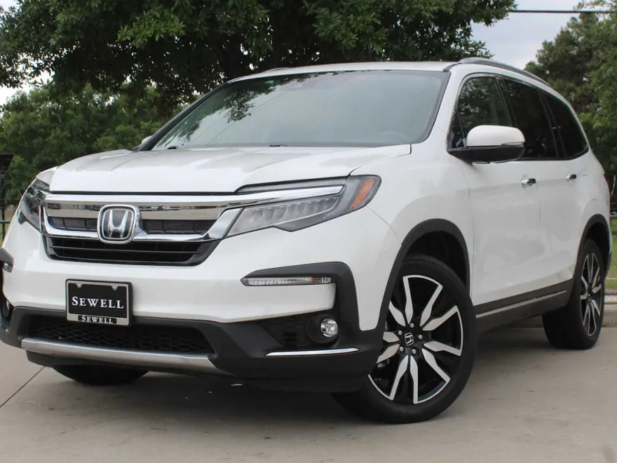 2021 Honda Pilot Touring photo 1