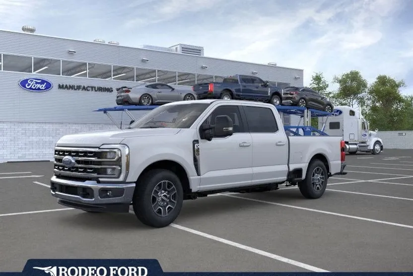 2026 Ford F-350 Lariat photo 1