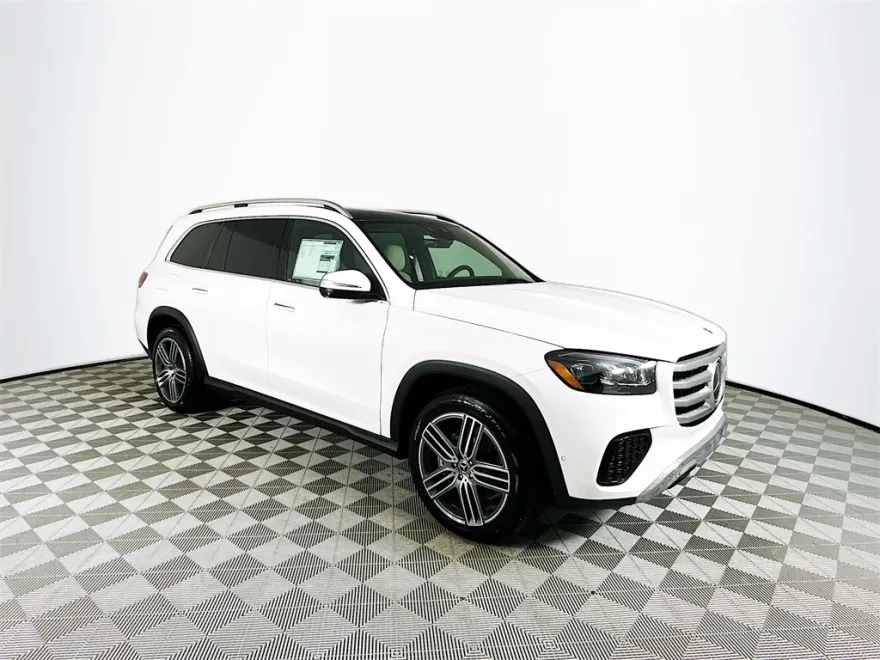 2025 Mercedes Benz GLS 450 4MATIC photo 1