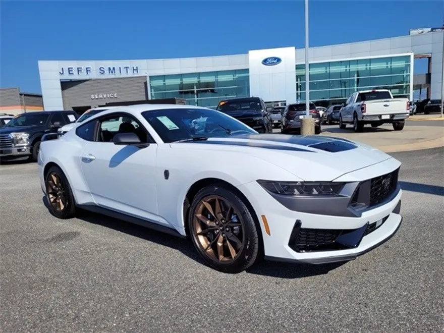 2025 Ford Mustang Dark Horse Deluxe photo 1