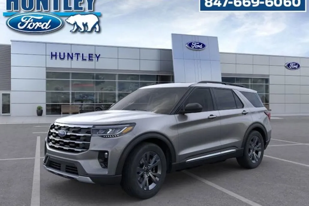 2025 Ford Explorer photo 1
