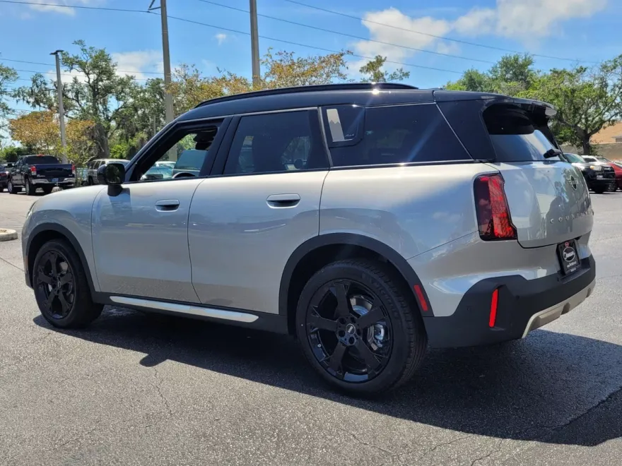 2025 Mini Countryman ALL4 S Iconic photo 1