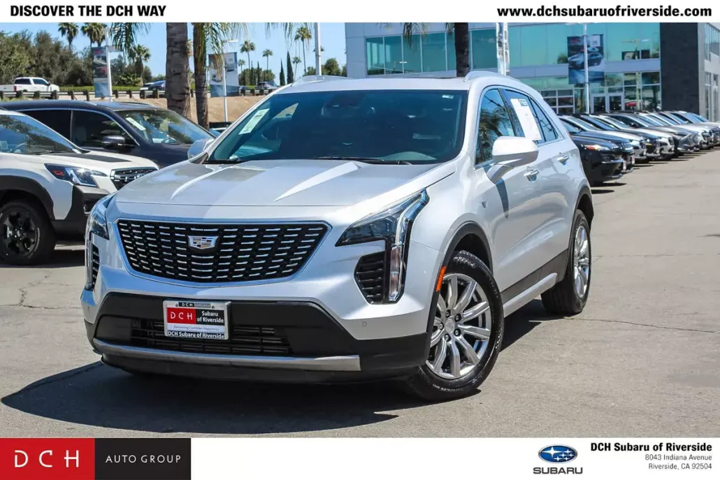 2020 Cadillac XT4 Premium Luxury photo 1