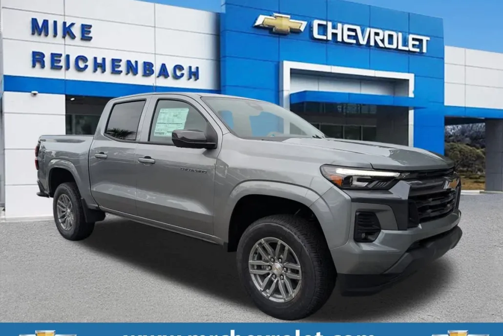 2026 Chevrolet Colorado LT photo 1