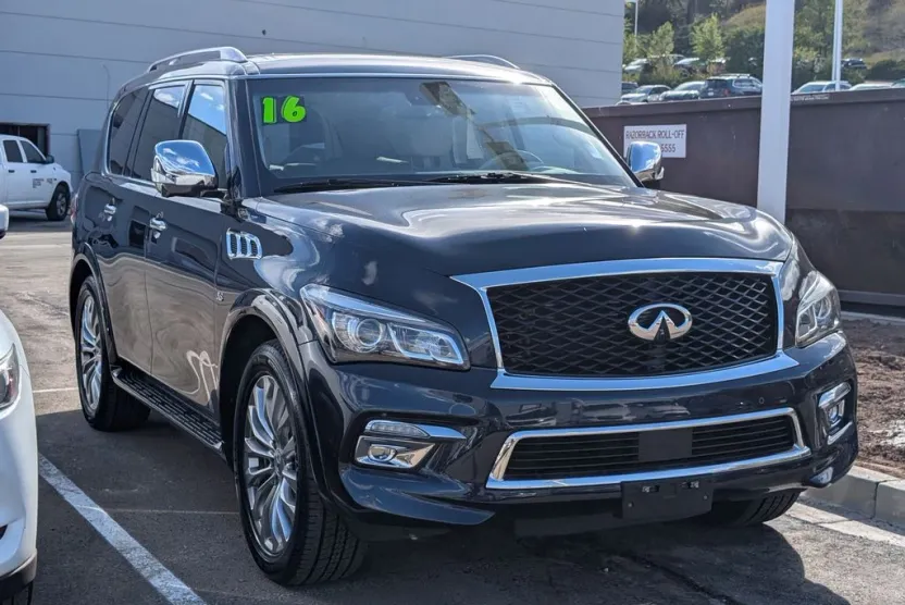 2016 Infiniti QX80 photo 1