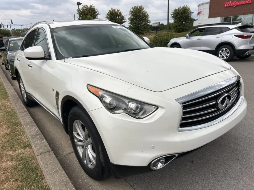 2016 Infiniti QX70 Base photo 1