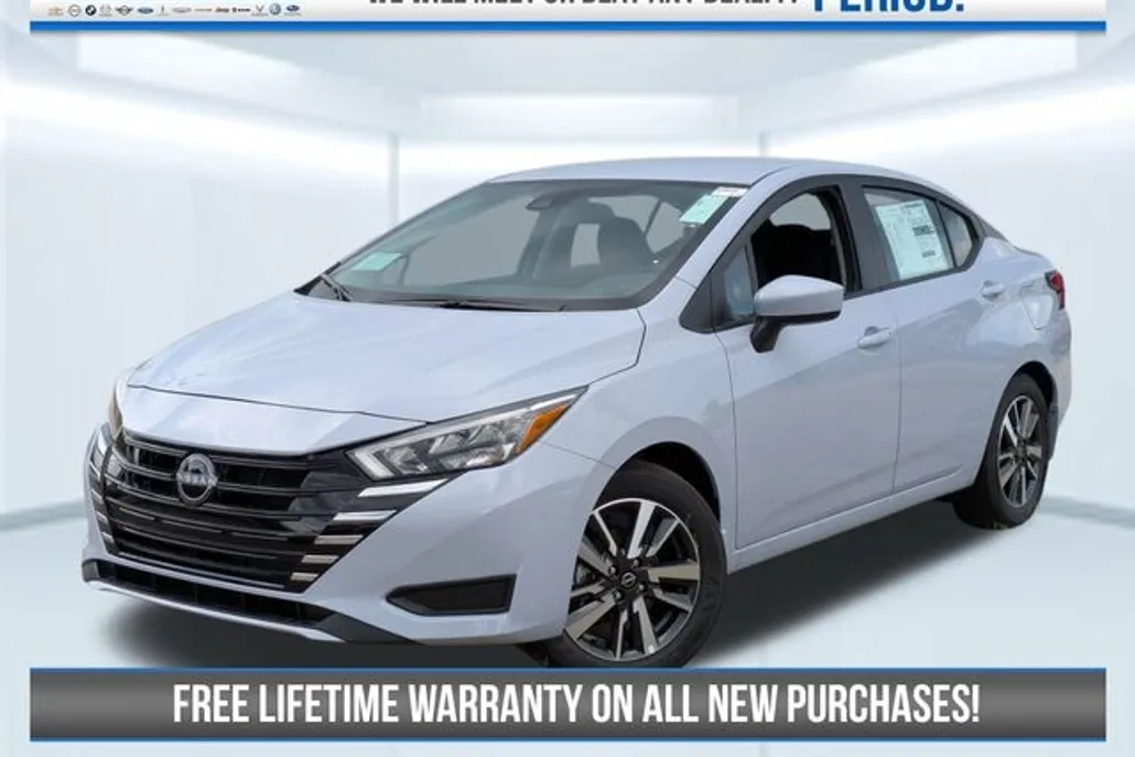 2025 Nissan Versa SV photo 1