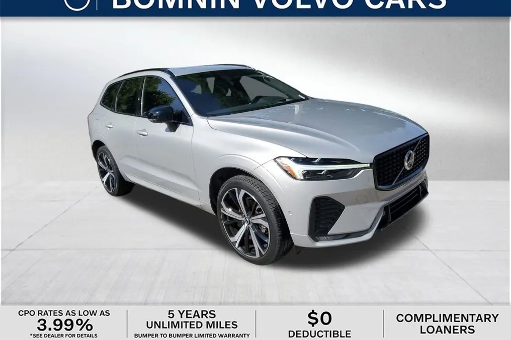 2022 Volvo XC60 B5 R-Design photo 1