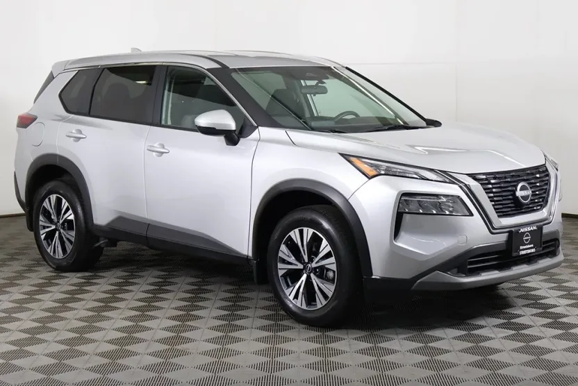 2022 Nissan Rogue SV photo 1