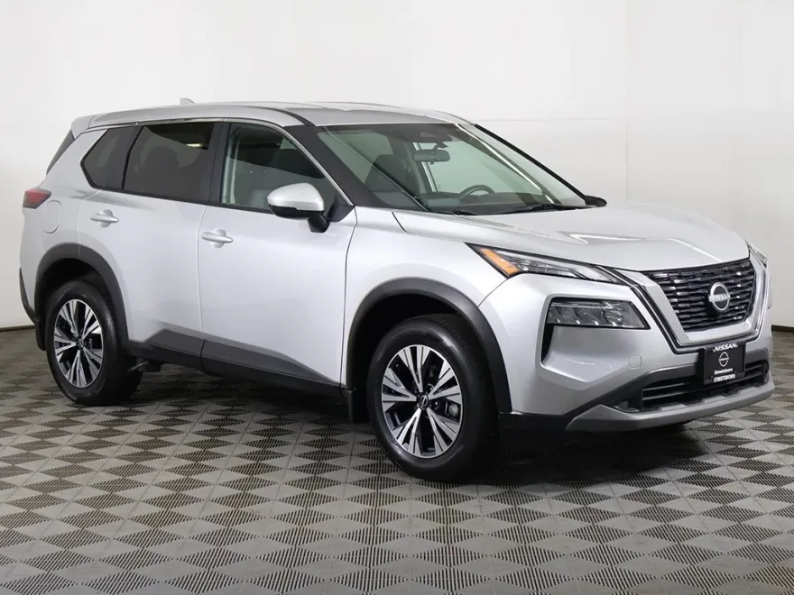 2022 Nissan Rogue SV photo 1