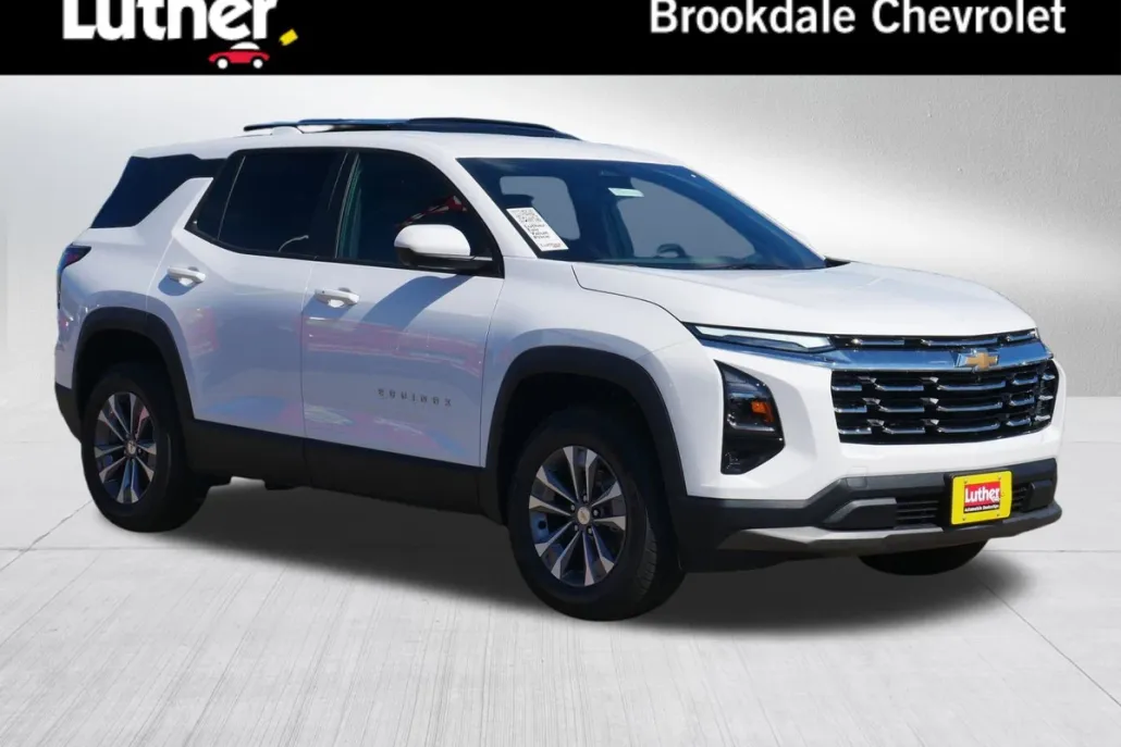 2026 Chevrolet Equinox LT photo 1