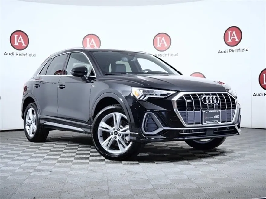 2024 Audi Q3 Premium Plus S line photo 1