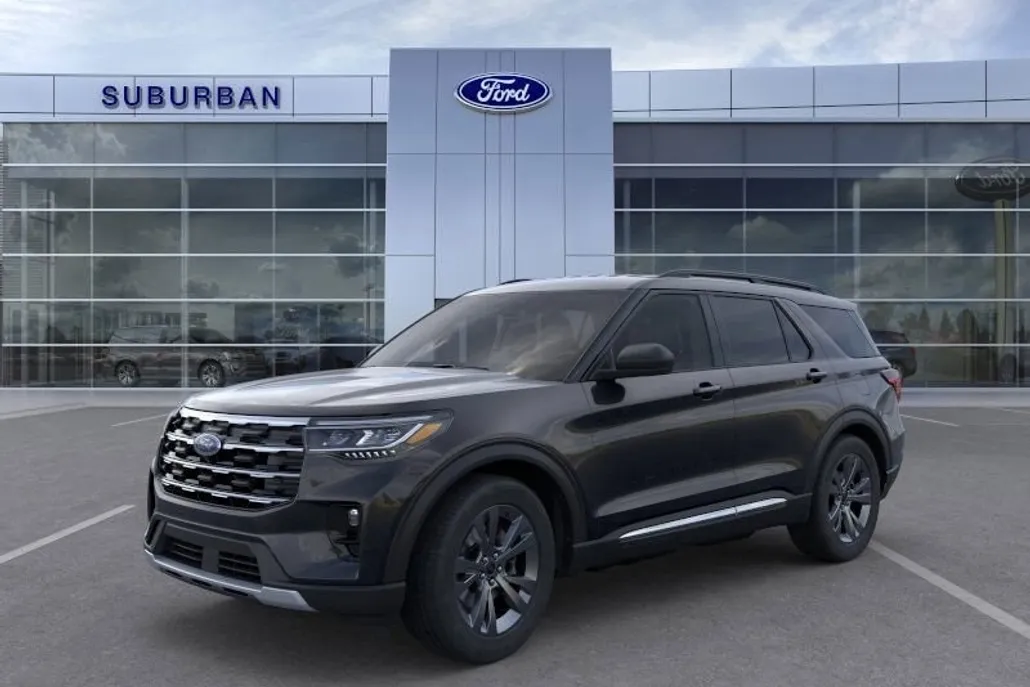 2025 Ford Explorer photo 1