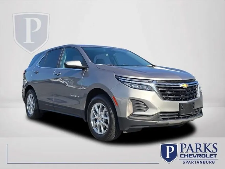 2023 Chevrolet Equinox LT photo 1