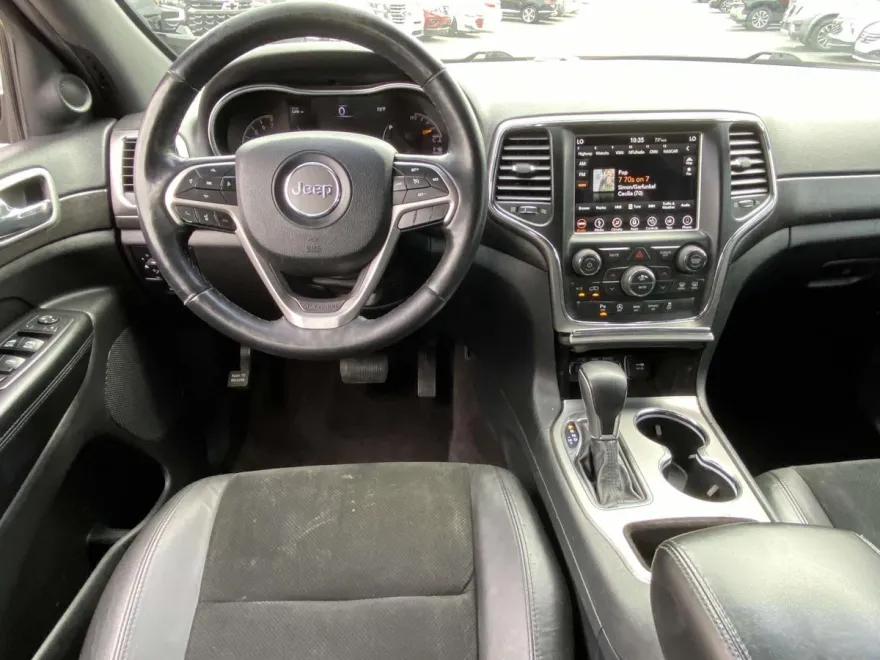 2018 Jeep Grand Cherokee Altitude photo 1