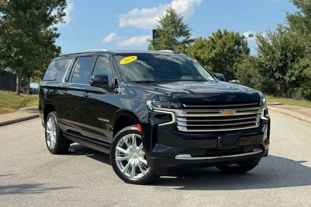 2024 Chevrolet Suburban High Country photo 1