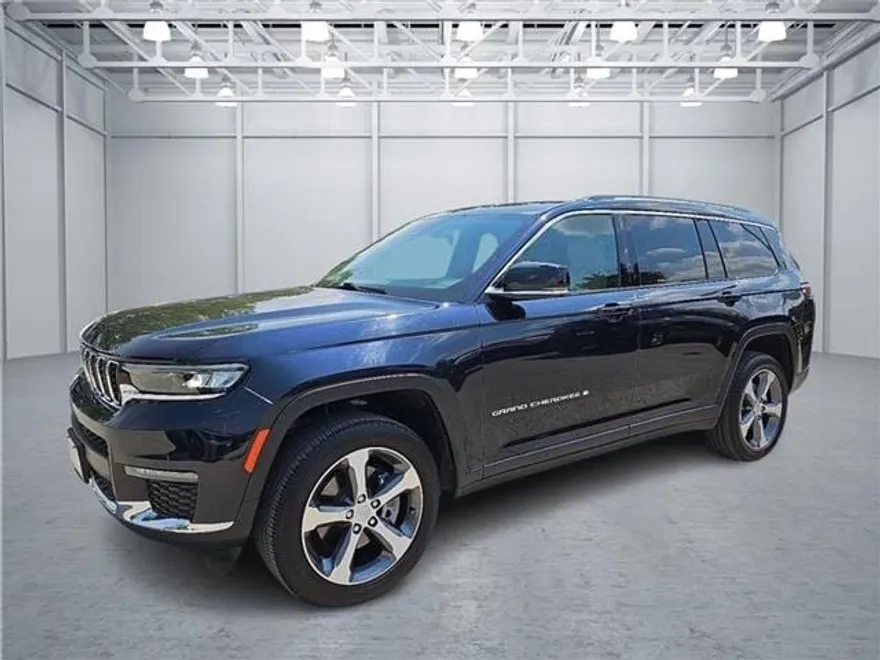 2024 Jeep Grand Cherokee Limited photo 1