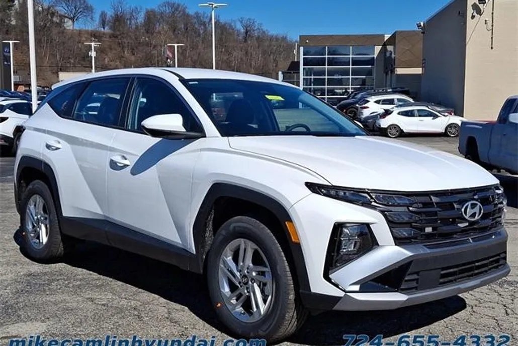 2025 Hyundai Tucson SE photo 1