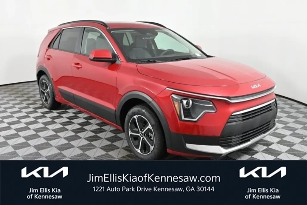2025 Kia Niro LX photo 1