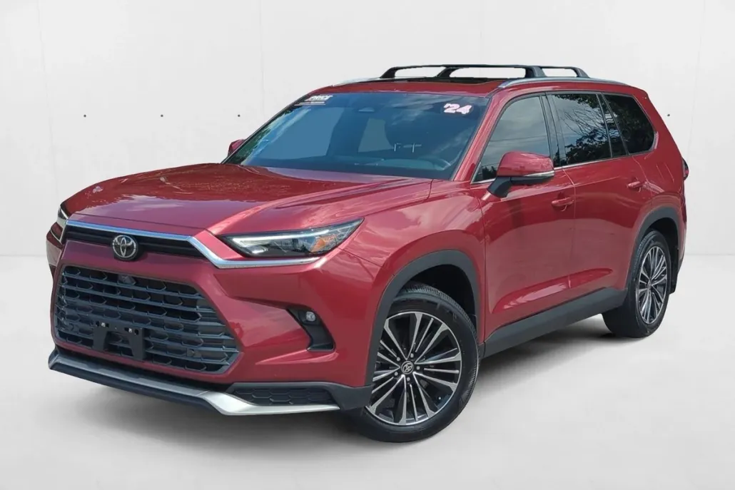 2024 Toyota Highlander Hybrid Platinum photo 1