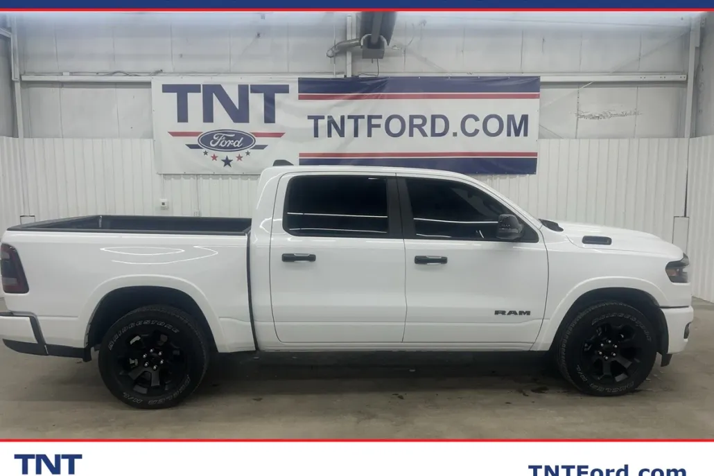 2025 Ram 1500 Big Horn Lone Star Night Edition photo 1