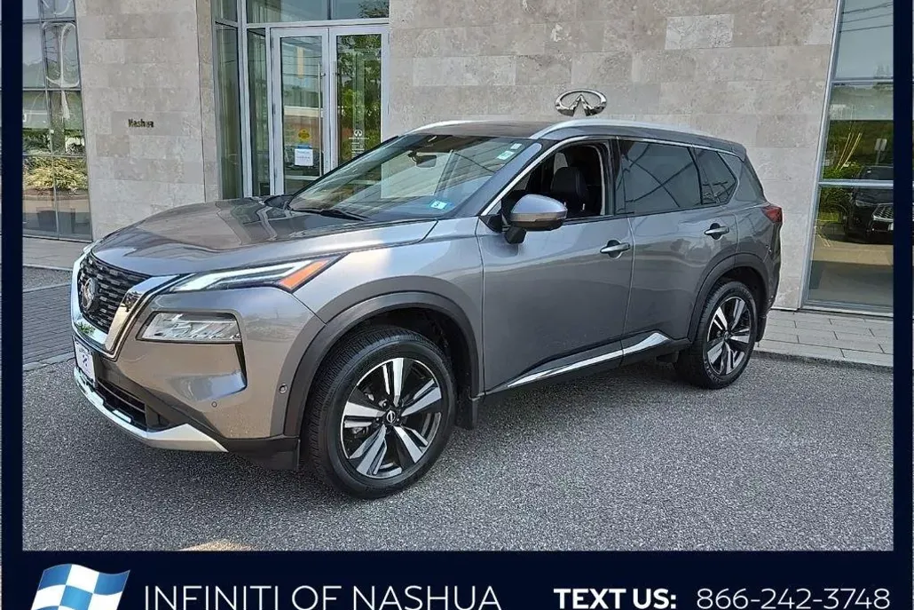 2023 Nissan Rogue Platinum photo 1