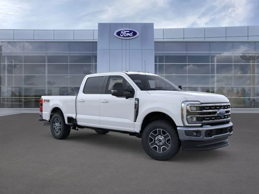 2025 Ford F-250 Lariat photo 1