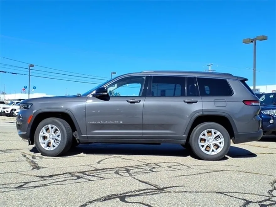 2023 Jeep Grand Cherokee Limited photo 1