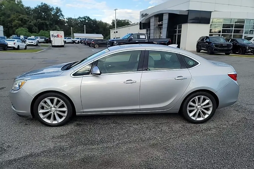 2016 Buick Verano Convenience photo 1