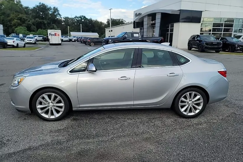 2016 Buick Verano Convenience photo 1
