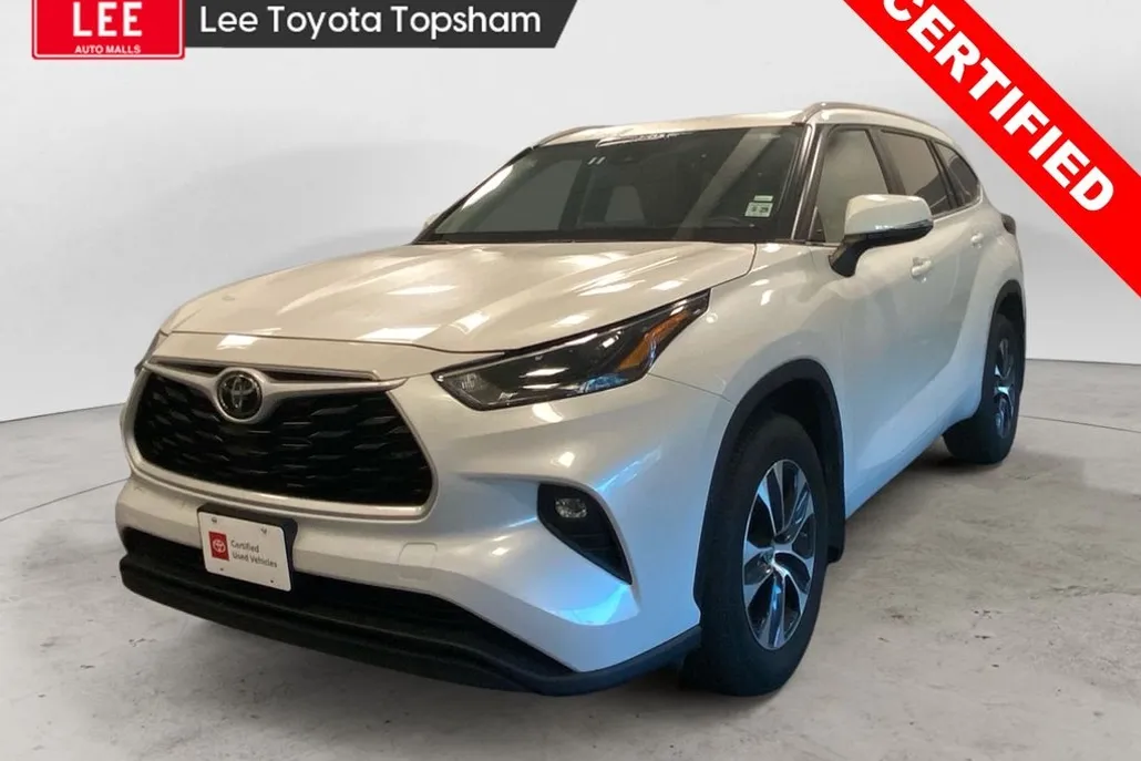 2024 Toyota Highlander XLE photo 1